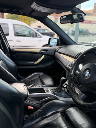 Bmw X5 3.0 230cv paquete M volante derecha