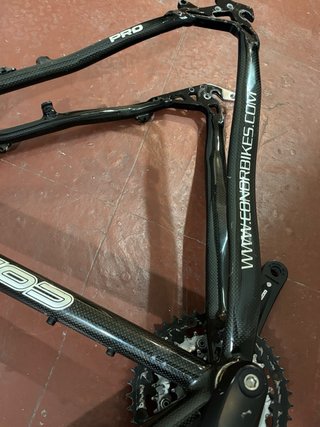 Cuadro mtb carbono Conor WRC Pro + bielas