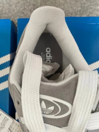 Adidas Campus Gris Talla 42.5