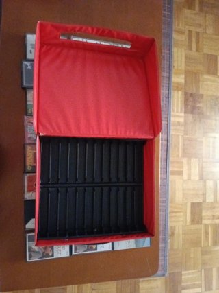 24 Cintas Casete, con  maleta. Bolero Latino Román