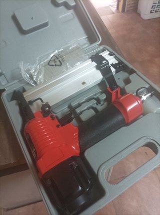 Pistola Clavos Aire Comprimido Fairline FDKN 0801