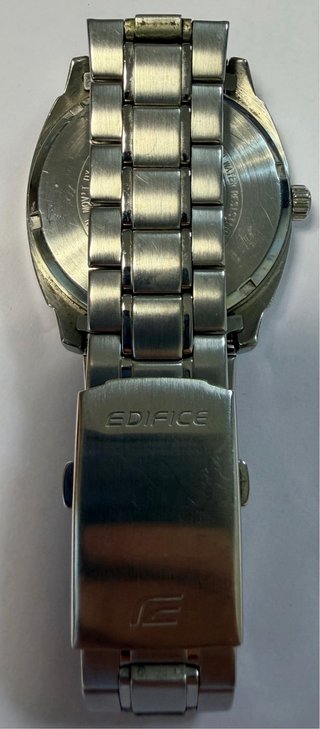 Reloj Casio Edifice Oro y Plata