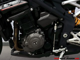 TRIUMPH SPEED TRIPLE 1200 RS
