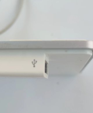 Teclado Apple A1243 Plata y Blanco