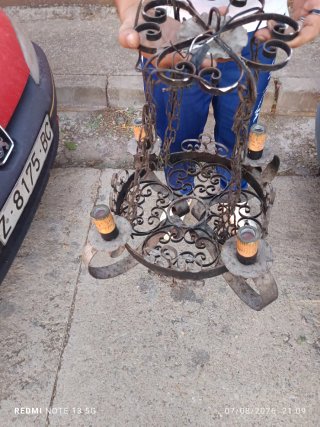 Lámpara araña hierro forjado antigua