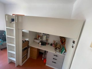 Cama alta IKEA STUVA completa + escritorio+armario
