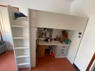Cama alta IKEA STUVA completa + escritorio+armario