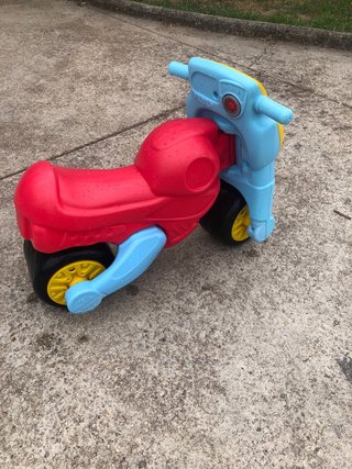 Moto de juguete para niños