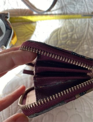 Cartera Tous Negra y Dorada