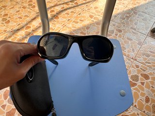 Gafas de sol Oakley polarizadas negras
