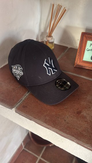 Gorra Yankees World Series. Solo PARGUELAS