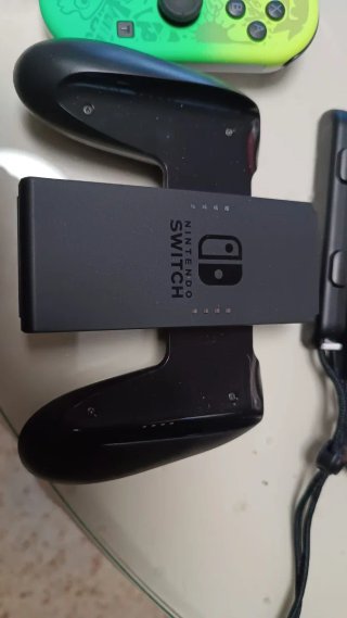 Nintendo Switch con caja original.