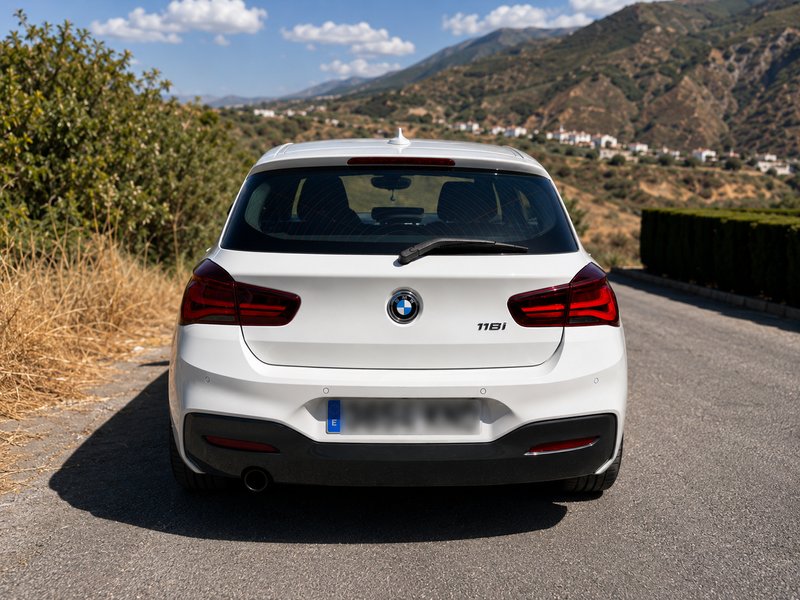 BMW Serie 1 2018, foto 2