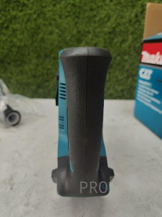 Martillo lijero 17mm a batería - Makita