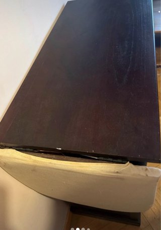 Mueble almacenaje madera y mimbre.