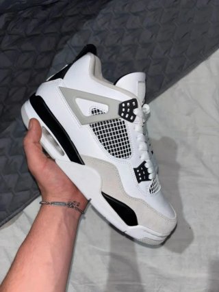 Zapatillas Jordan Talla 43 Blancas y Negras