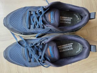 Zapatillas Skechers GOrun Talla 42