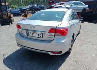 Toyota 262158 8594005060 centralita limpia avensis