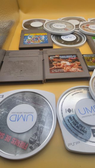 Lote Videojuegos Retro Game Boy, DS, PSP UMD