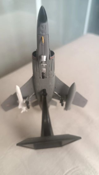 Maqueta Avión Militar