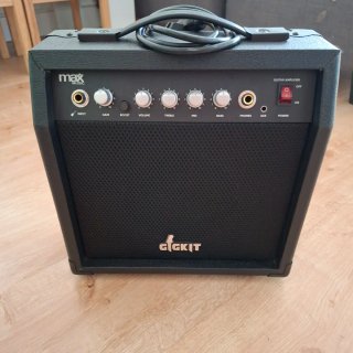 Bajo Ibanez Mikro color Nogal con amplificador 40w