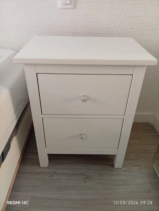 Mesitas de noche HEMNES Ikea blanca