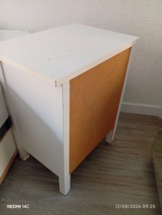 Mesitas de noche HEMNES Ikea blanca