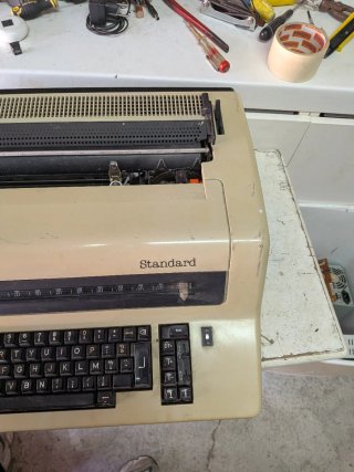 Macchina da Scrivere Elettrica Olympia Standard