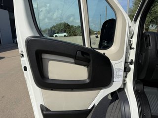 CITROEN Jumper Fg. 2.0BlueHDi L3H3 desde 285€/mes*