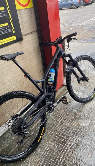 Bicicleta Evil carbono enduro y all mountain