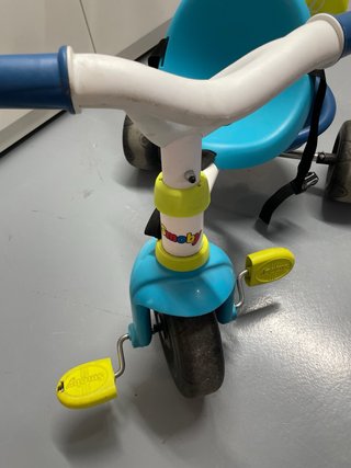 Triciclo Smoby con bolsa y manillar