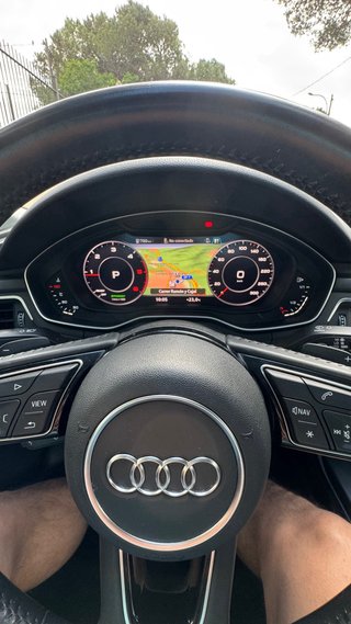 Audi A4 avant 2018 Black Line