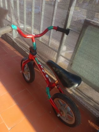 Bicicleta de equilibrio Chicco Red Bullet