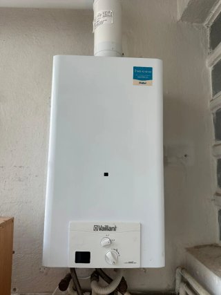Calentador de gas Vaillant blanco