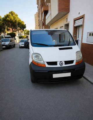 Renault trafic  2003