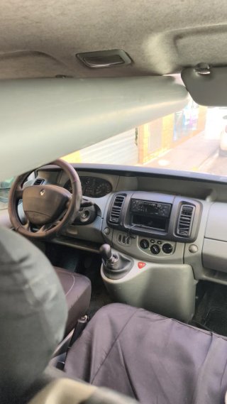 Renault trafic  2003