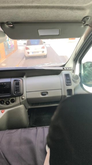 Renault trafic  2003