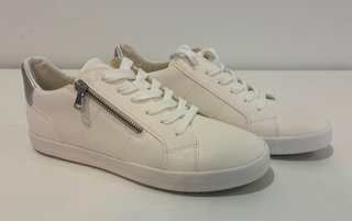 Geox D Blomiee Sneakers Blancas Talla 41