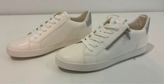 Geox D Blomiee Sneakers Blancas Talla 41