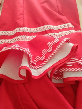 Traje de flamenca corto rojo