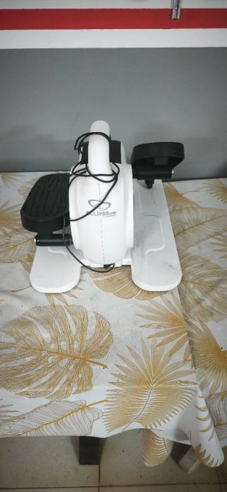 Entrenador Elíptico Compacto Motorizado