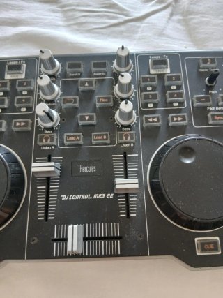 Controlador DJ Hercules MP3 e2