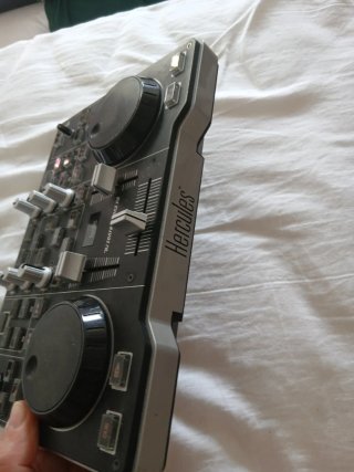Controlador DJ Hercules MP3 e2