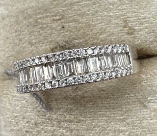 Anillo Oro 18kt con Diamantes Baguette