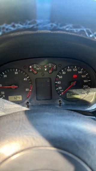 Volkswagen Golf 2003