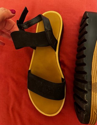 Sandalias negras de plataforma