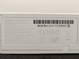 CONSOLA NINTENDO WII RVL-001 CON 2 MANDOS Y JUEGOS