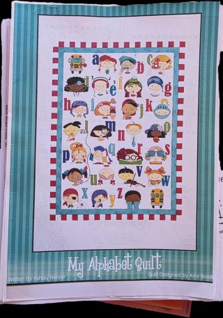 Quilt Mi Alfabeto Escrito por Ashley Heryer