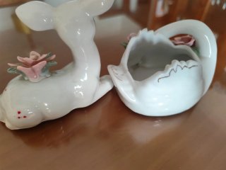 Figuras cerámica ciervo y cisne con flores