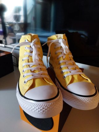 Converse Amarillas  Un 41